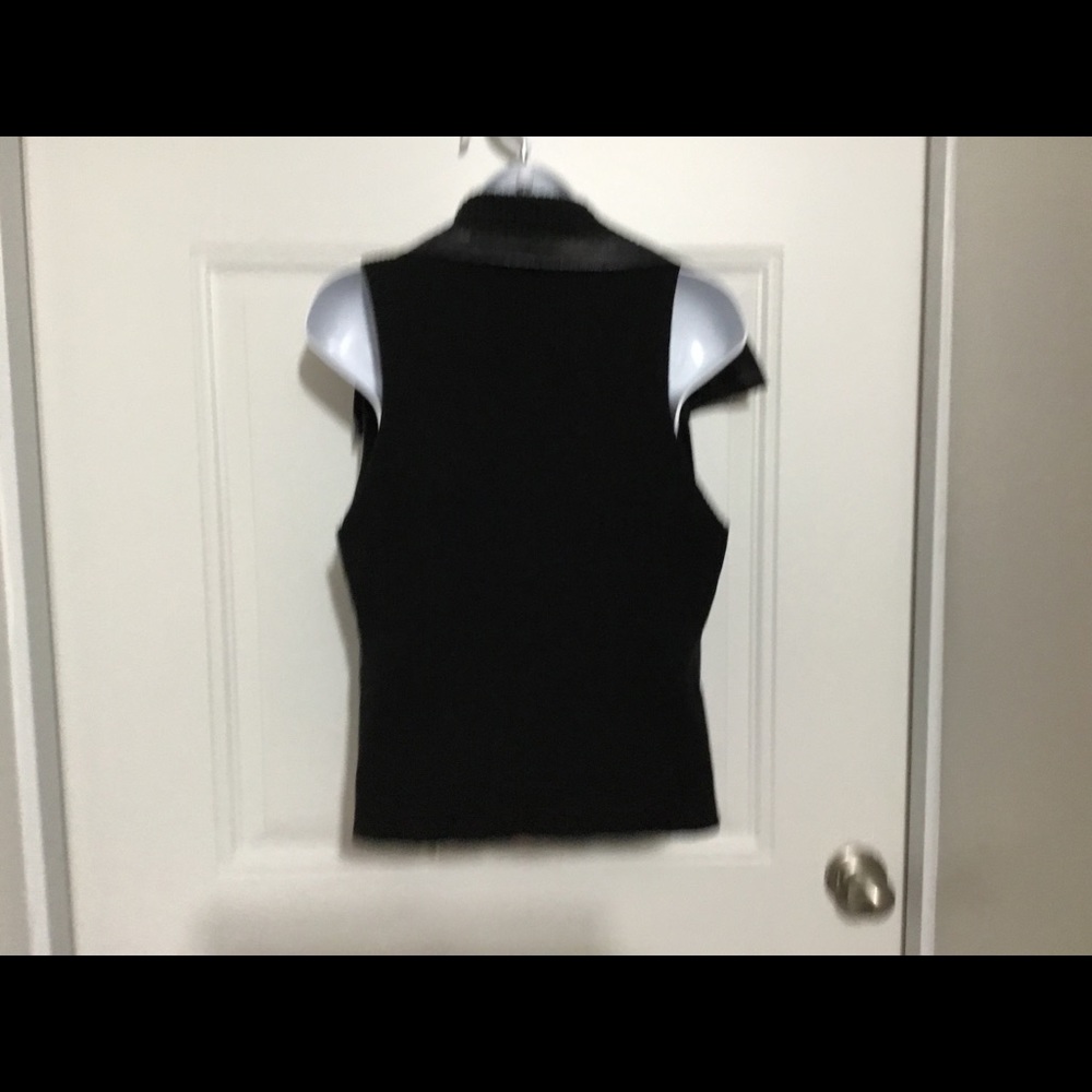 August Silk Vest - Picture 2 of 5